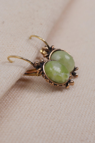 Dumanlı Yeşil Taşlı Küpe