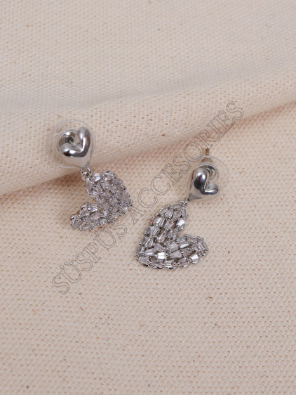 Baget Taşlı, Kalp Sallantılı Silver Küpe Baget Taşlı, Kalp Sallantılı Silver Küpe