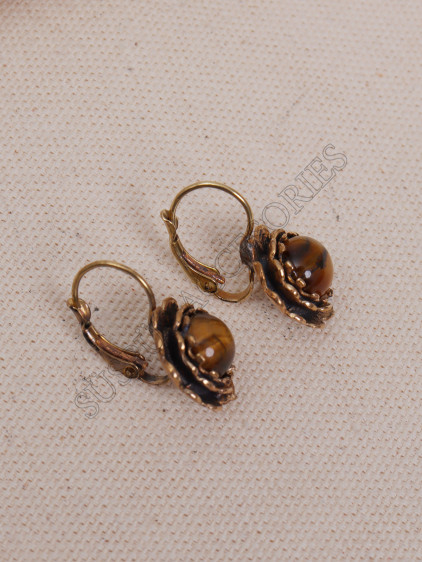 Kaplan Gözü Taşlı Çiçek Model Otantik Küpe