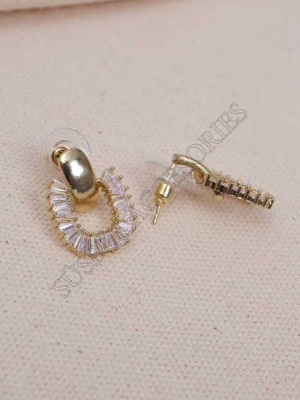 Baget Taşlı Gold Küpe