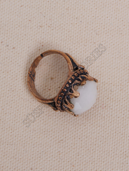 Beyaz Taşlı Büyük Taç Model Yüzük