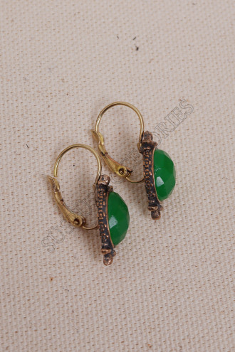 Yeşil Fasetli Taşlı Oval Otantik Küpe