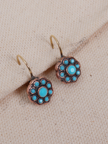 Turkuaz Taşlı Çiçek Motifli Otantik Küpe