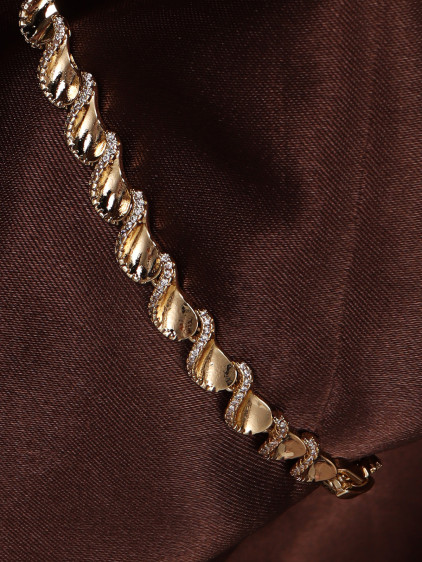 14k Xuping Gold Renk Zirkon Taşlı Kıvrımlı Dalga Modeli Bileklik 17 cm