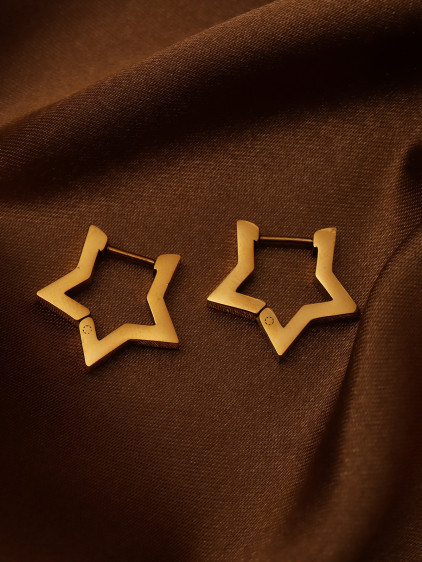 Mini Yıldız Model Gold Çelik Küpe
