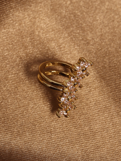 Gold Renk Zirkon Taşlı Çiçek Modeli VIP Kıkırdak Küpe