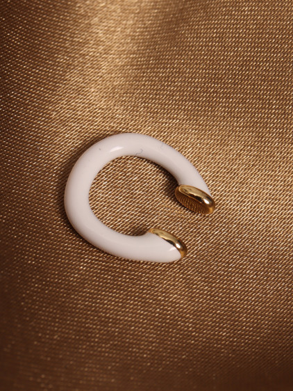 Beyaz Mineli 2 mm halka Kıkırdak Küpe