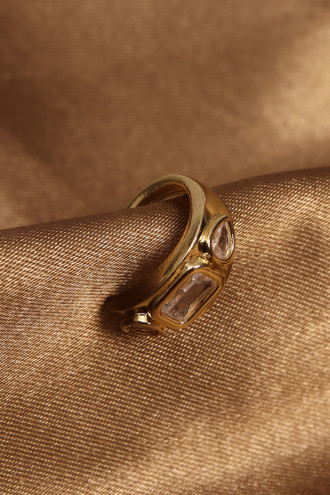 Baget Taşlı VIP Model Gold Renk Lüx Kıkırdak Küpe