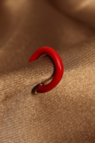 Kırmızı Mineli 2 mm halka Kıkırdak Küpe