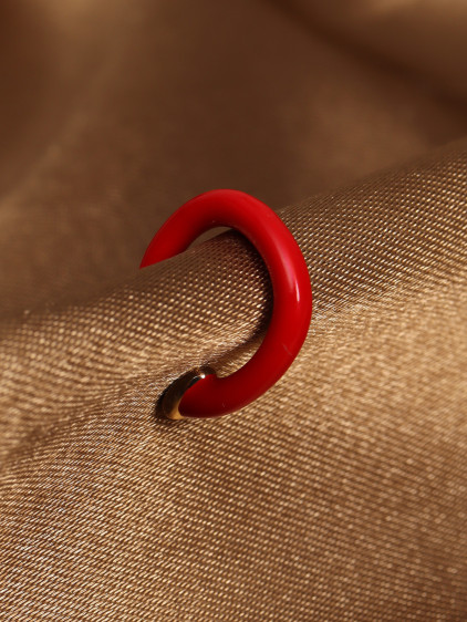 Kırmızı Mineli 2 mm halka Kıkırdak Küpe