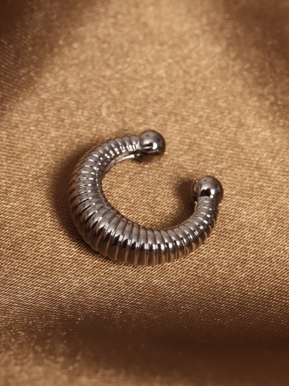 Yay Modeli Silver Renk Kıkırdak Küpe