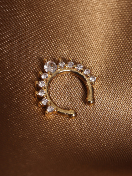 Taç Modeli Zirkon Taşlı Gold Renk Kıkırdak Küpe