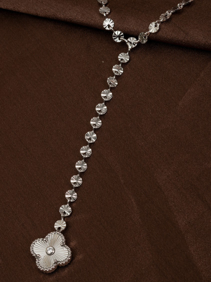 İkonik Yonca Payet Zincir Silver Y Kolye İkonik Yonca Payet Zincir Silver Y Kolye