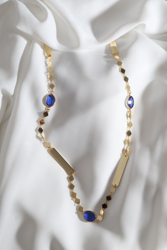 Lacivert Taşlı Gold Renk Şerit Detaylı Kolye Lacivert Taşlı Gold Renk Şerit Detaylı Kolye